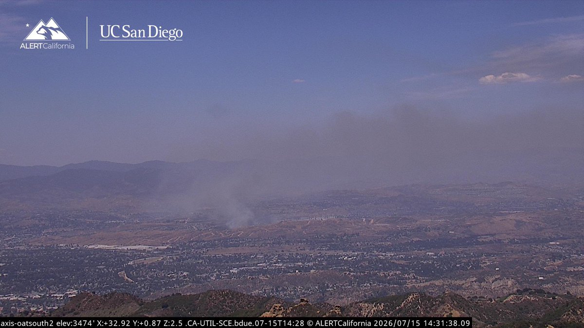 DanielFireTruck's tweet photo. #PointeFire Intel 76 has the Fire Mapped at 33 acres, Helitanker 47 is enroute, Ground Resources are still Continuing to Protect Structures in the Area. https://t.co/95Hh8WnkOq