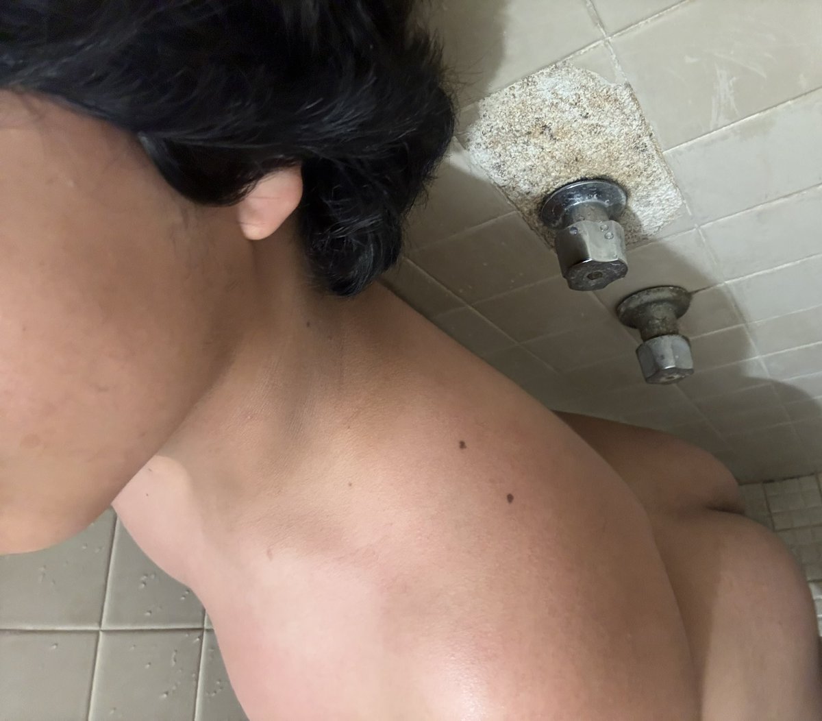 Bigshottttt___'s tweet photo. 🍑 de 🐥 síganme y les muestro cómo me ded3o 😛😛 https://t.co/7AQseVFYb9