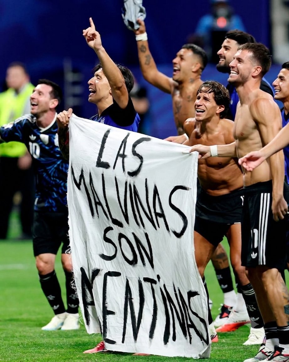 debomullerr's tweet photo. lta cipayos.
Las Malvinas son argentinas 🇦🇷 https://t.co/8Yoh73vv9k