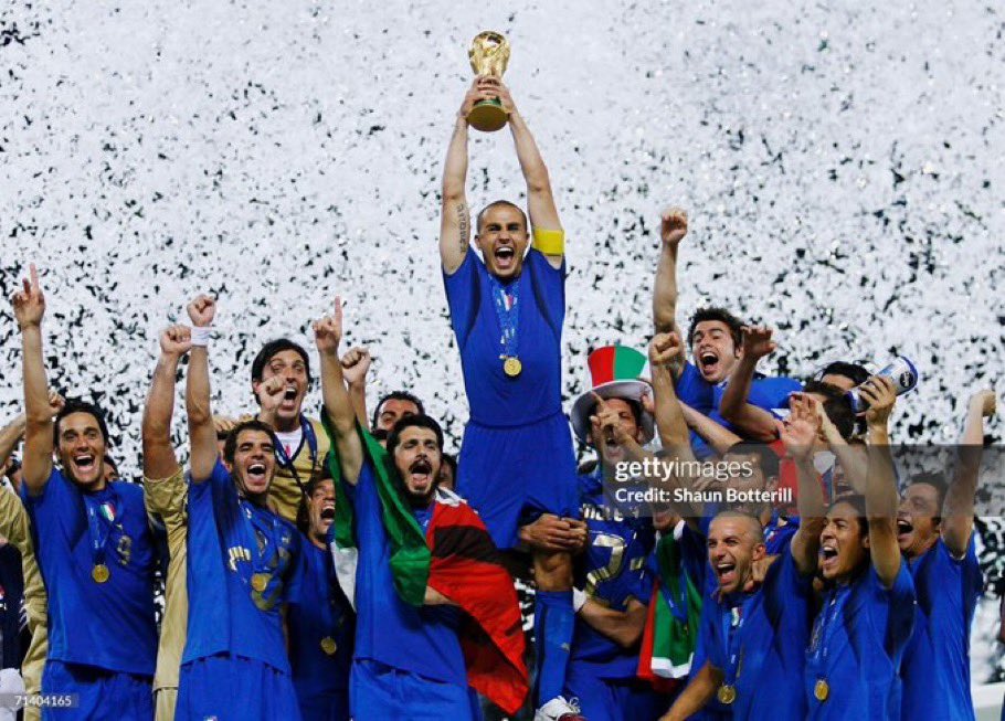 TotallyACMILAN's tweet photo. Ada yang bilang: 

Mungkin klo next Piala Dunia 64 tim, baru Italia bisa lolos.

Itu juga blom tentu.

—————————————————

Belum tentu lolos pun udah punya 4 trofi, eh negara yang dia dukung belum tentu juara aja koar-koar it’s coming home nya minta ampuuun😂

3x Italia ga lolos pildun, 3x itu pula Ingris ga pernah juara.

Know your level.