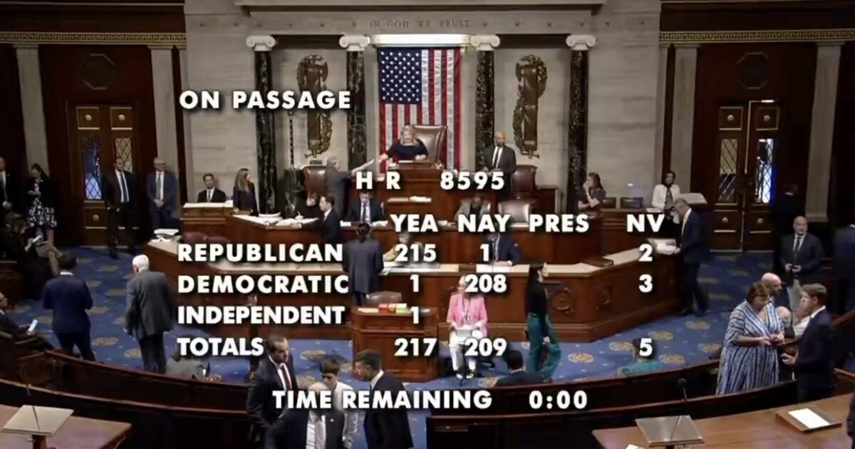 gatewaypundit's tweet photo. House Passes SAVE America Act as Part of MUST-PASS National Security Bill — Rep. Thomas Massie Votes No

Link in the comment section: https://t.co/rn4Dinb5qZ
