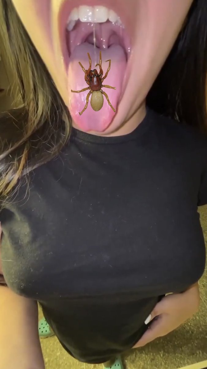 PussyProlapse's tweet photo. @Hannahsoless So fucking hot https://t.co/IxuQf5Ut4h