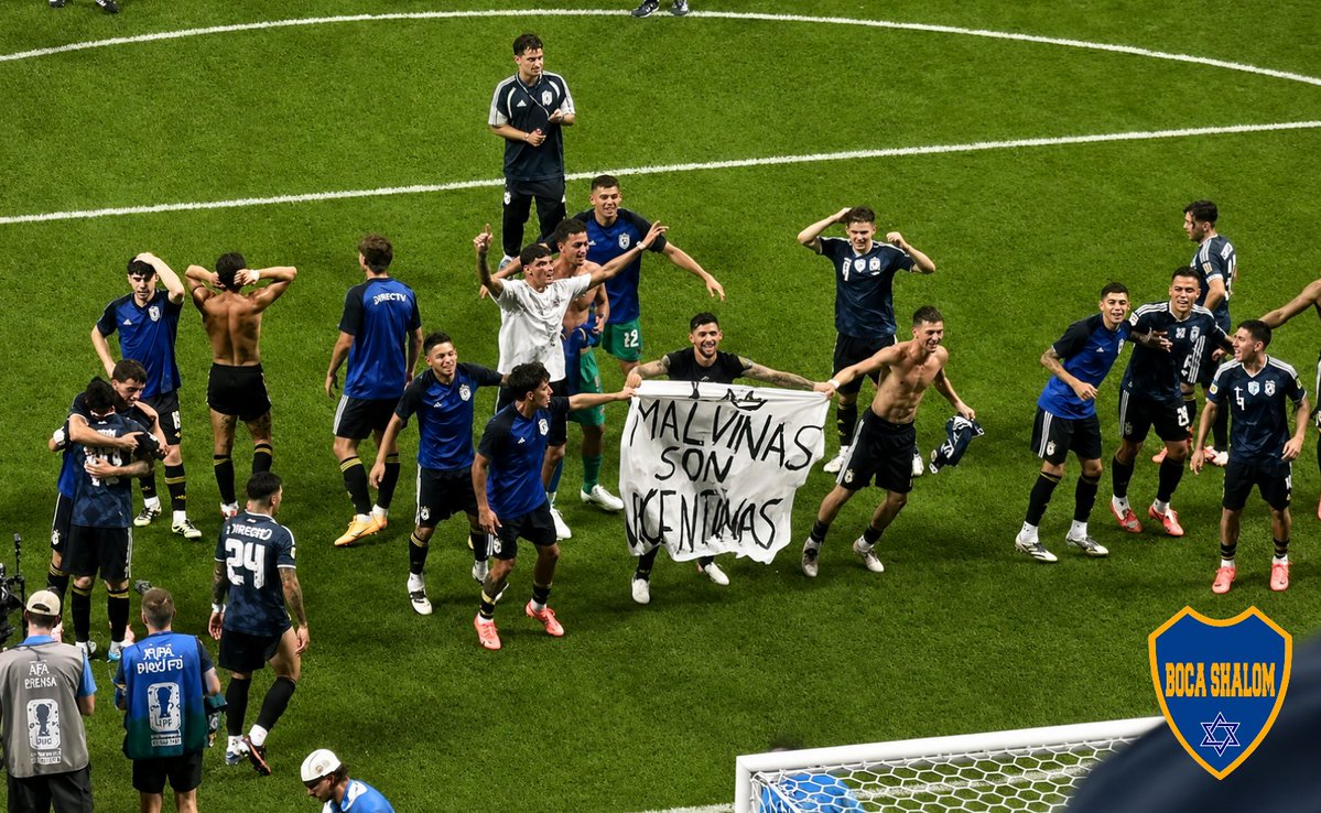 bocashalom's tweet photo. ¡POR MALVINAS, POR EL DIEGO, POR LA ÚLTIMA DE LEO!🇦🇷

¡VAMOS, ARGENTINA! https://t.co/OG7wRoS0ga