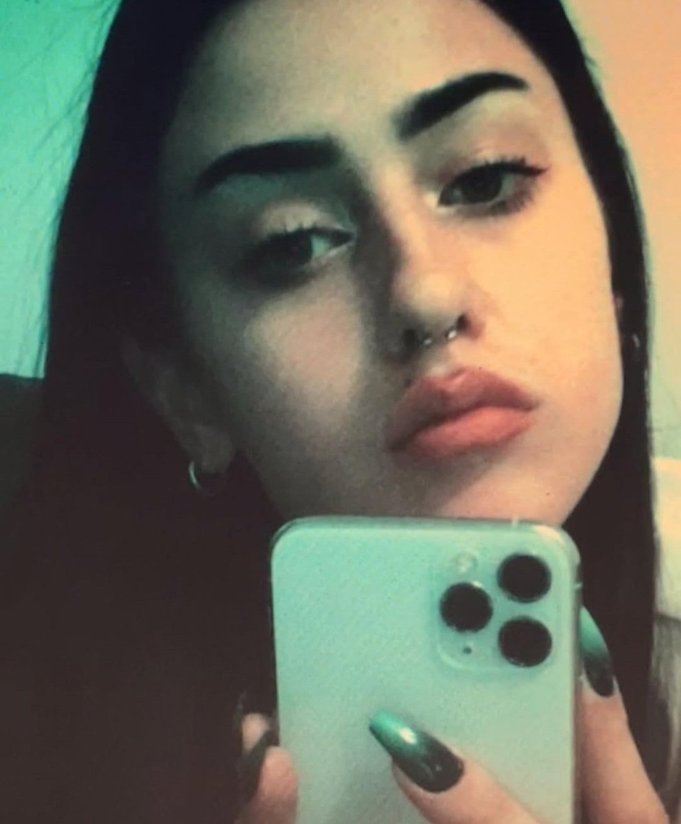 neonkill3r's tweet photo. looking for mutuals + friends #promotwt #musictwt #moots

★ new account
♱ she / her
♱ 23
♱ bisexual
♱ latina
♱ taylor swift, deftones, slipknot
♱ music, anime, horror
♱ active when i can
♱ sometimes nsfw
♱ tweets random thoughts
♱ has DID
♱ dms open

◆・《 ★ 》・◆ https://t.co/bS0KD2VxOB
