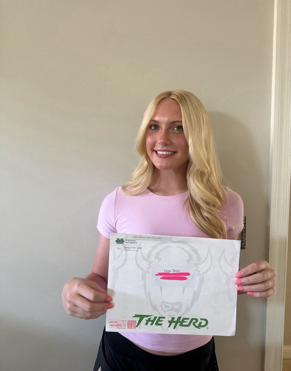 OliviaJone25196's tweet photo. Thank you @HerdSB for the mail!!!
So thankful! #herdnation 
@mzerkleee @DrewCalloway6 @AlyHarrell https://t.co/HDIU1WE8xx