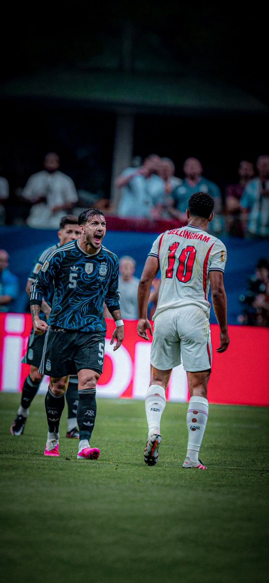 X_1KH1_'s tweet photo. 📲 𝟒𝐊 | 𝐆𝐄𝐓 𝐎𝐔𝐓 🤪🇦🇷🤍💙✨

#Wallpapers | #Argentina | #FIFAWorldCup https://t.co/55Q8DvOBKt