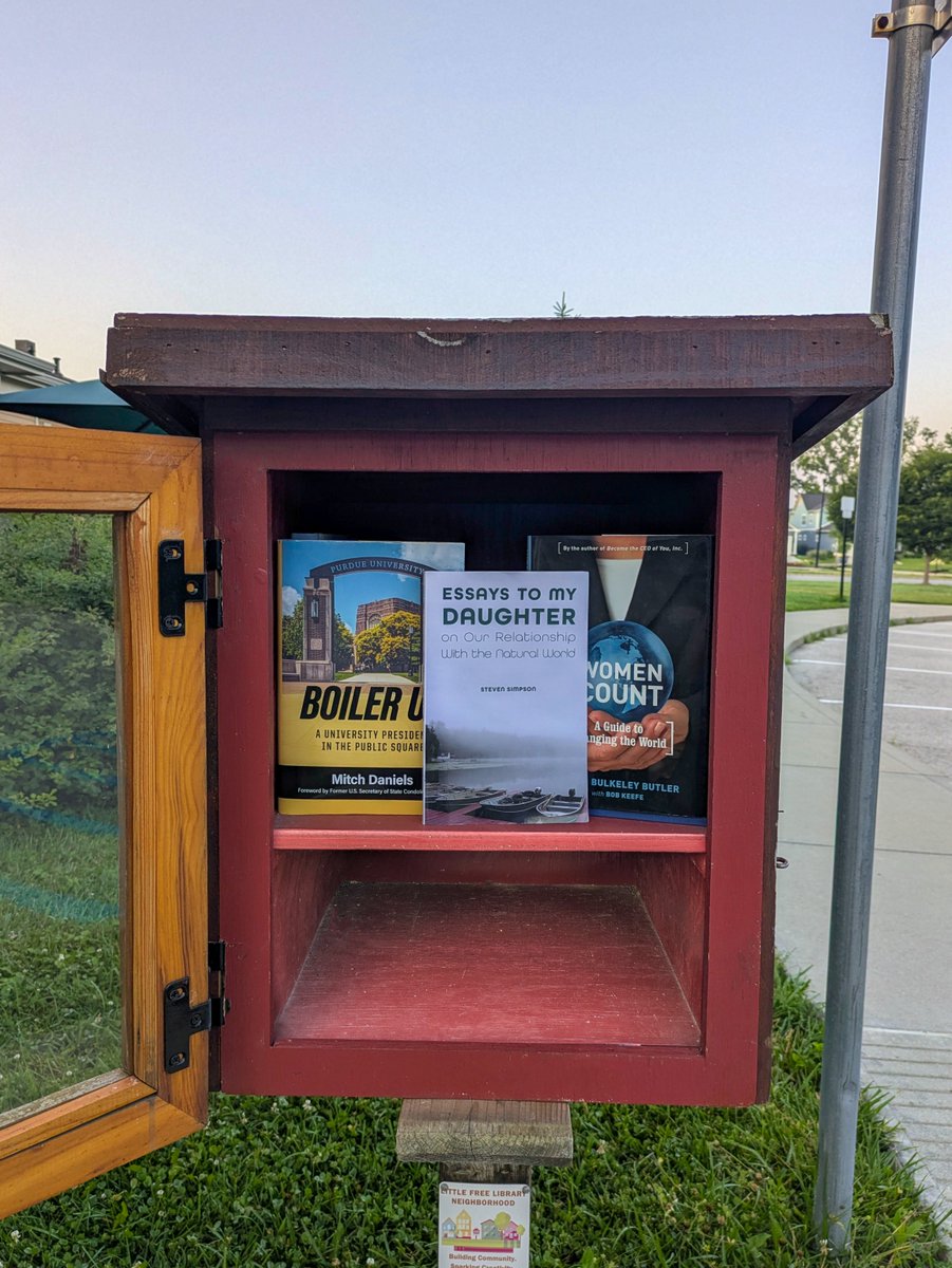 PurduePress's tweet photo. #GreaterLafayetteIND Boilers and friends, more #Books have arrived at a #FreeLittleLibrary near you! (1568 W State St, West Lafayette, IN 47906) Pick up a great new summer #Read, show us what you got, and let us know what you think with a comment or post! #WestLafayetteIND https://t.co/0hOQUFwb0v