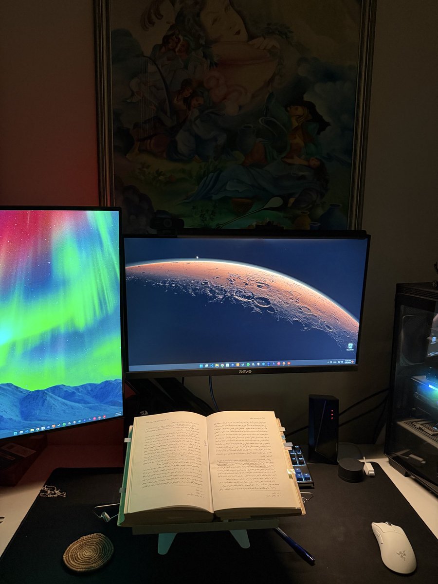 taleoftheney's tweet photo. Never thought I’d need a book stand https://t.co/MqSJ3suht2