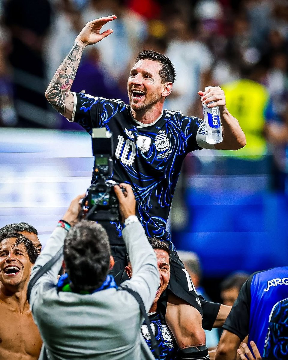 amorimbaiano's tweet photo. vida eterna a leo https://t.co/ssIodMU4KJ