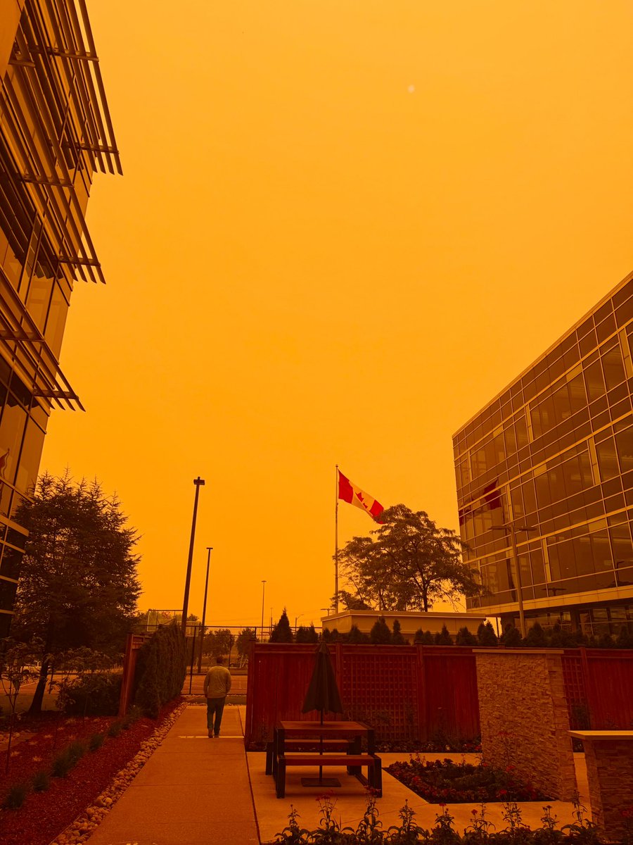 glocksgg's tweet photo. @WxOntario1 https://t.co/FfTMpsUbGL