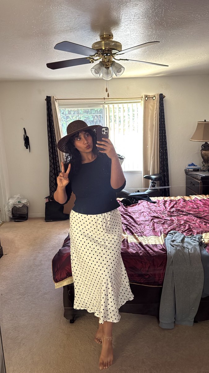 CurlyWurdy's tweet photo. My brother in law said “you look so fashionable!” 😆💕  
If you spend money on hats, clothes, shoes, etc then you gotta actually use that stuff! Don’t let is just sit in your closet collecting dust and waiting for an occasion. Be the occasion. https://t.co/ABtkXgcKF5
