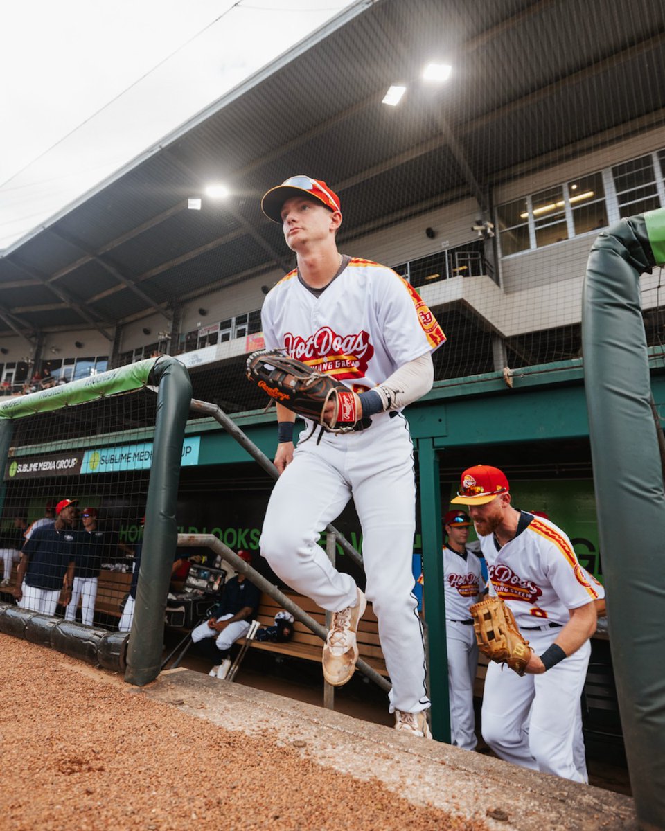 BGHotRods's tweet photo. #NationalHotDogDay felt like the perfect excuse to bring back the Hot Dogs ๐ญ
And yes, we've still got Hot Dogs gear waiting for you ๐
๐ : https://t.co/W4eTtY8L9I
#RevItUp๐๐จ | #MiLB โพ https://t.co/EgxMTu8gOz