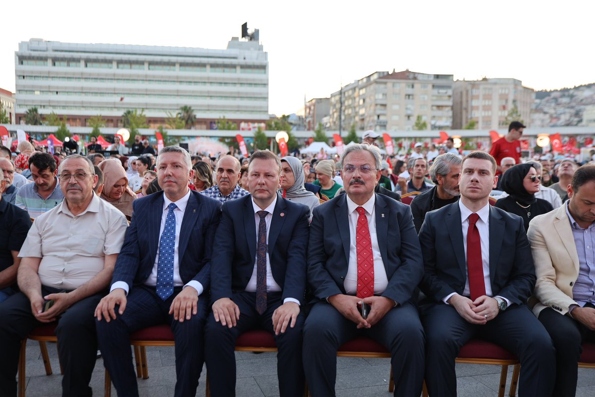 akgenckocaeli41's tweet photo. İrade Bizim, Zafer Bizim. 🇹🇷
15 Temmuz’un ruhunu ilk günkü kararlılıkla yaşatıyor, aziz milletimizin destansı direnişini unutmuyoruz. https://t.co/G1IWUEnvyr