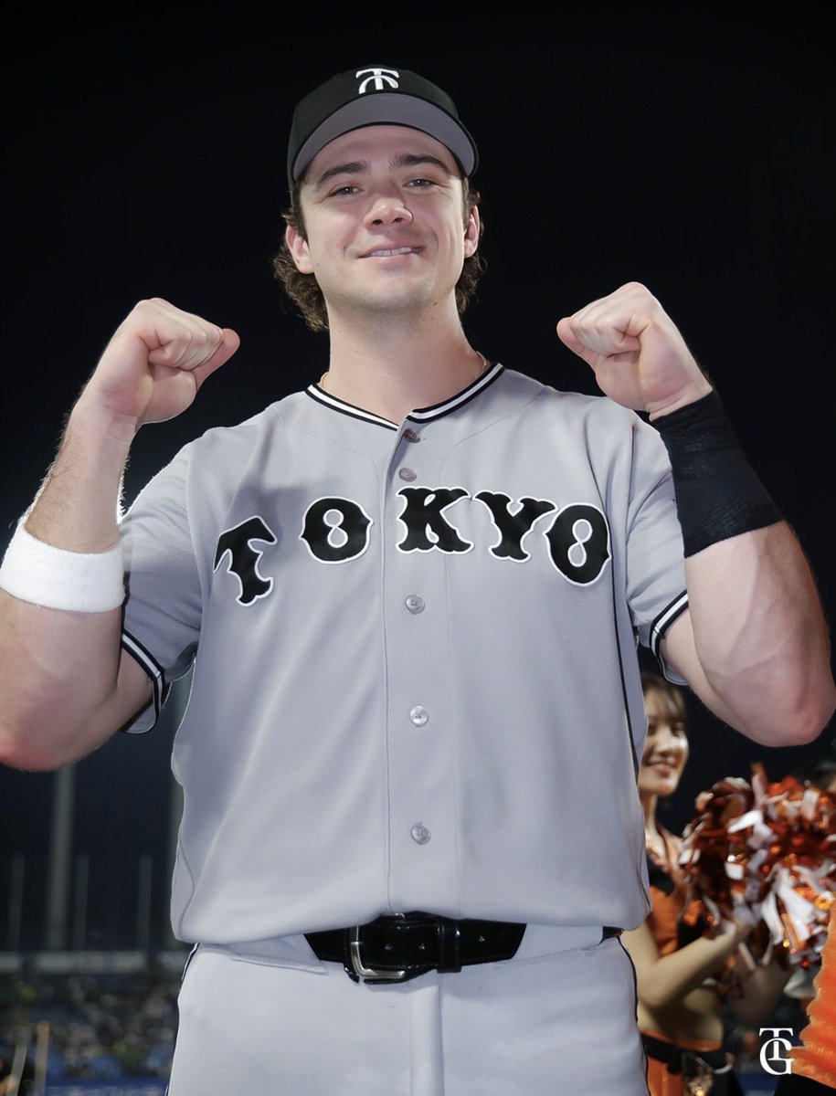 Nyabbit18's tweet photo. おはようございます✨
快勝うさほー🐰
西舘投手7回1失点ナイス👏
そしてボビー選手の2発💪
なによりベンチにたくさんの笑顔と
スタンドのG党のみなさんが
めっちゃ楽しそうで嬉しかったぁ
今日勝って勝ちそう🐰
今日が1番若い日！
今日もいい1日を〜🐰 https://t.co/Y77HR8RjJM