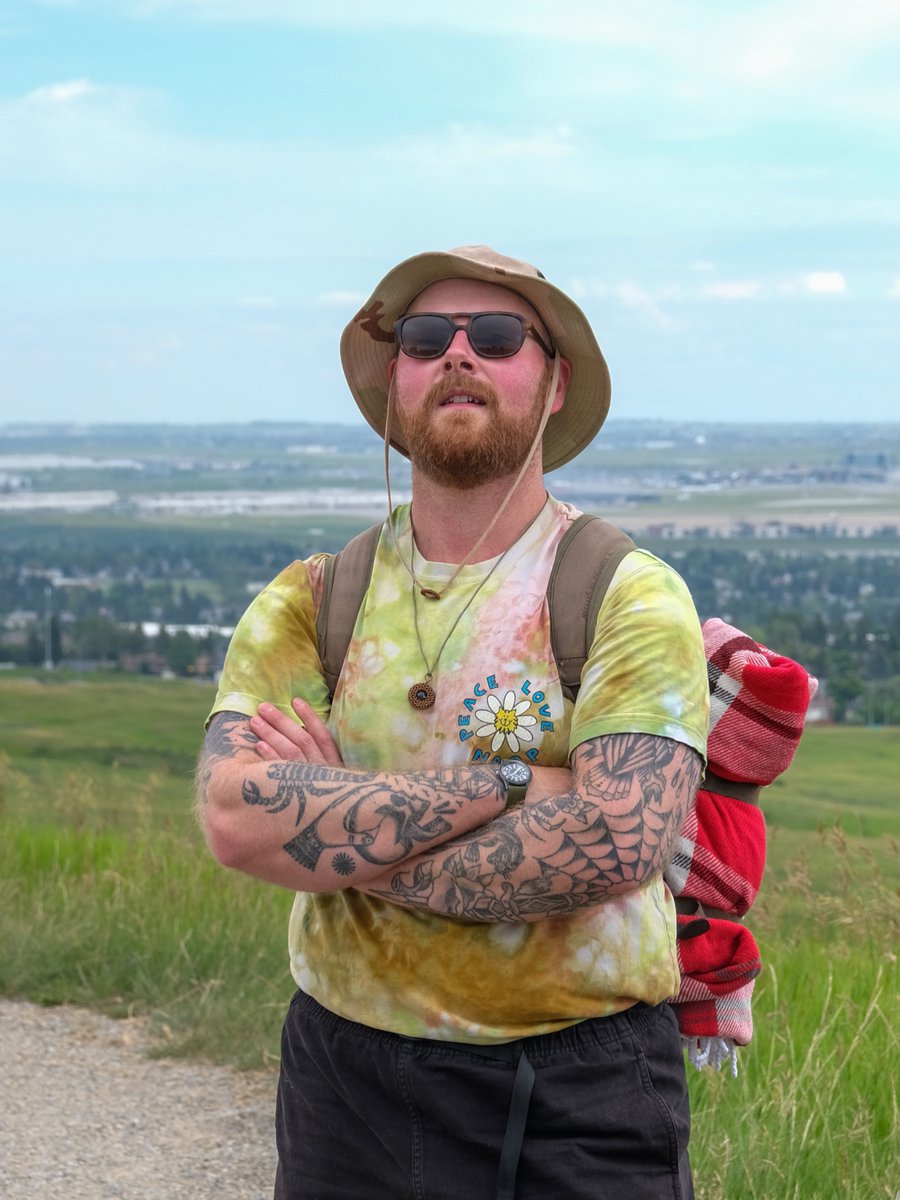 UCalgaryEduc's tweet photo. Werklund BEd students have been experiencing what it’s like to not just learn about the land, but also from and with it. With the help of our professors and instructors, Werklund students have been immersed in land-based learning throughout the two-week summer residency. https://t.co/dLdSfv4991