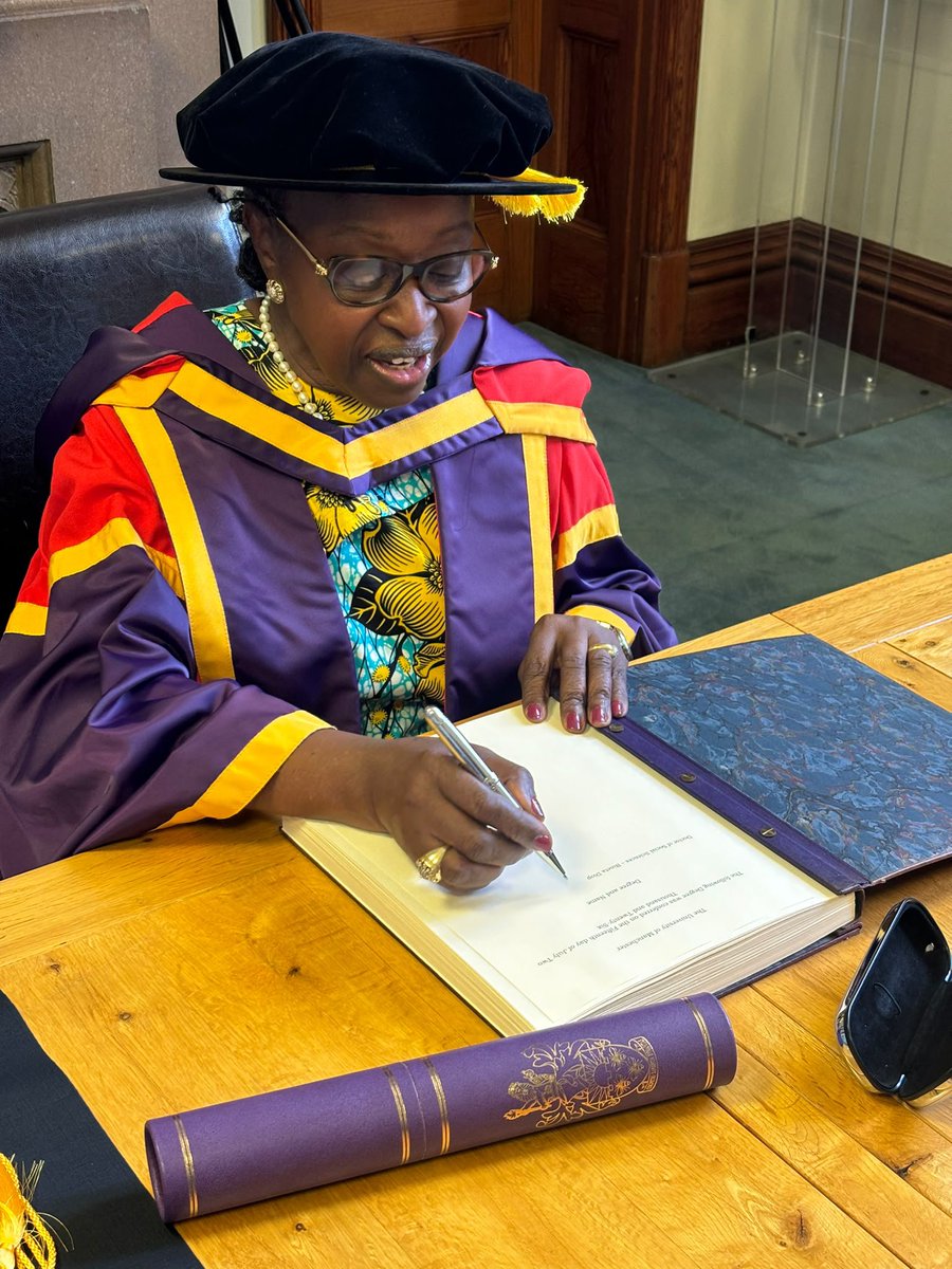 BinetaDOfficial's tweet photo. Deeply honoured today to accept the Honorary Degree of Doctor of Social Sciences, honoris causa, from the University of Manchester. 🎓
I accept this not only in my own name, but on behalf of the countless African women and girls whose courage, resilience, and leadership have shaped my life's work — many of whom will never stand on a stage like this, yet have been my greatest teachers.
To the graduating Class of 2026: your degree is more than a certificate — it's an invitation to serve. Go into the world with knowledge in your minds, courage in your hearts, and humanity in all that you do.
Congratulations to all the graduates, and thank you to the University of Manchester for this extraordinary honour. 🙏
#UniversityOfManchester #HonoraryDegree #ClassOf2026 #WomenInLeadership #FemmesAfricaSolidarité