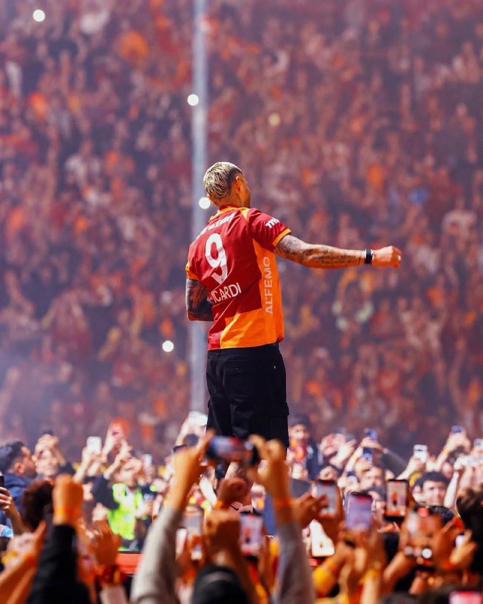 Sametk4yhan's tweet photo. Güle güle büyük kaptan güle güle... https://t.co/XN5bAMAuq8