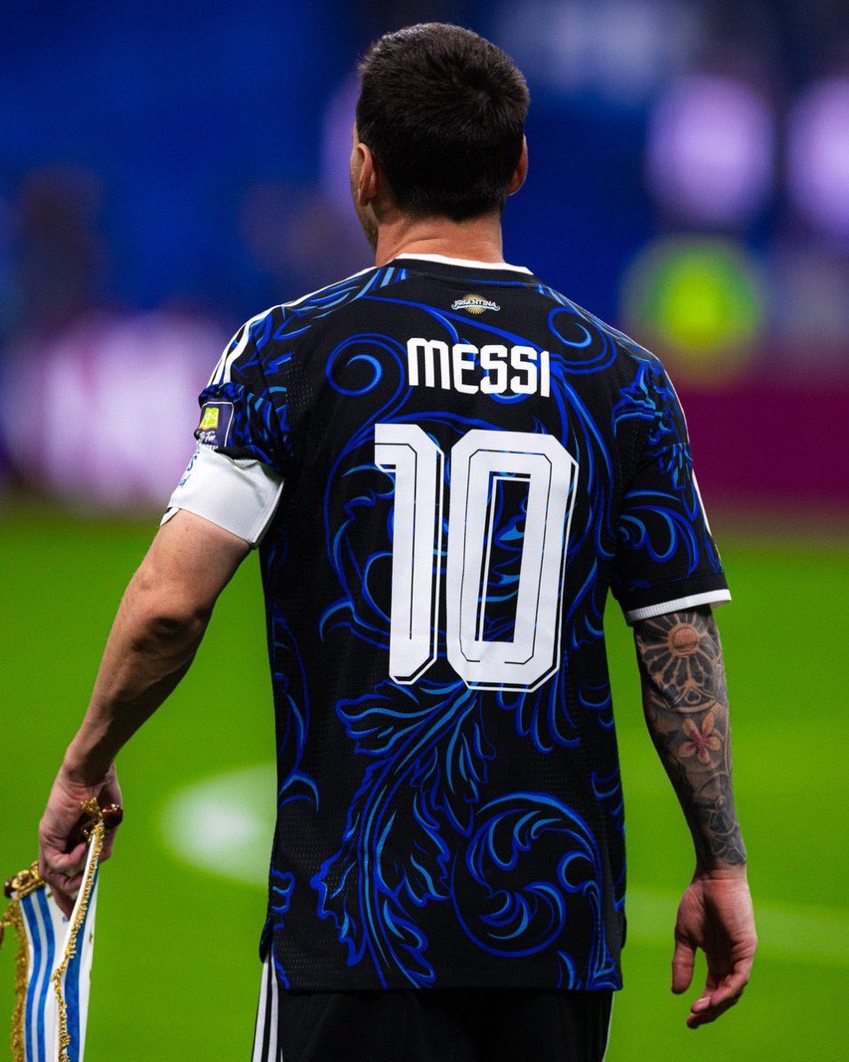 azthebrandX's tweet photo. Friends of Messi &amp; Argentina, let’s connect worldwide, comment “🇦🇷🇦🇷🇦🇷🇦🇷” follow everyone that likes your comment!🔥 https://t.co/OxpAtXEm4c