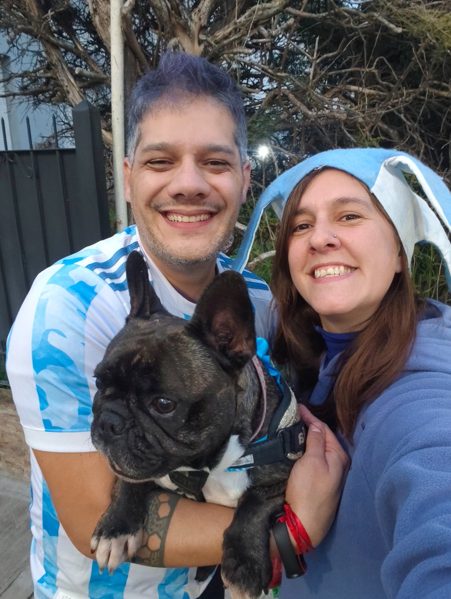 ClaruIntile's tweet photo. @gastonedul Vamohhh carajoooooo🇦🇷🇦🇷🇦🇷🇦🇷🇦🇷🇦🇷🇦🇷🇦🇷🇦🇷 https://t.co/hdWAOGa9Rl