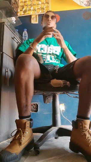 37loukoudfke's tweet photo. Je suis célibataire à la recherche d'une femme sincère, honnête, famille et qui à la tête sur les épaules : WhatsApp 225 0779647201 https://t.co/gba2X0U7df