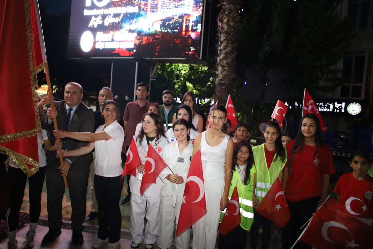 MutluGUREL45's tweet photo. 📍KÖŞK 

#15TemmuzŞehitleri

🇹🇷SancakKoşusu🇹🇷

#ZaferBizimİradeBizim

@Serhattepegmai1 @GSBAydin @koskkaymakamlik https://t.co/51CFnstglR