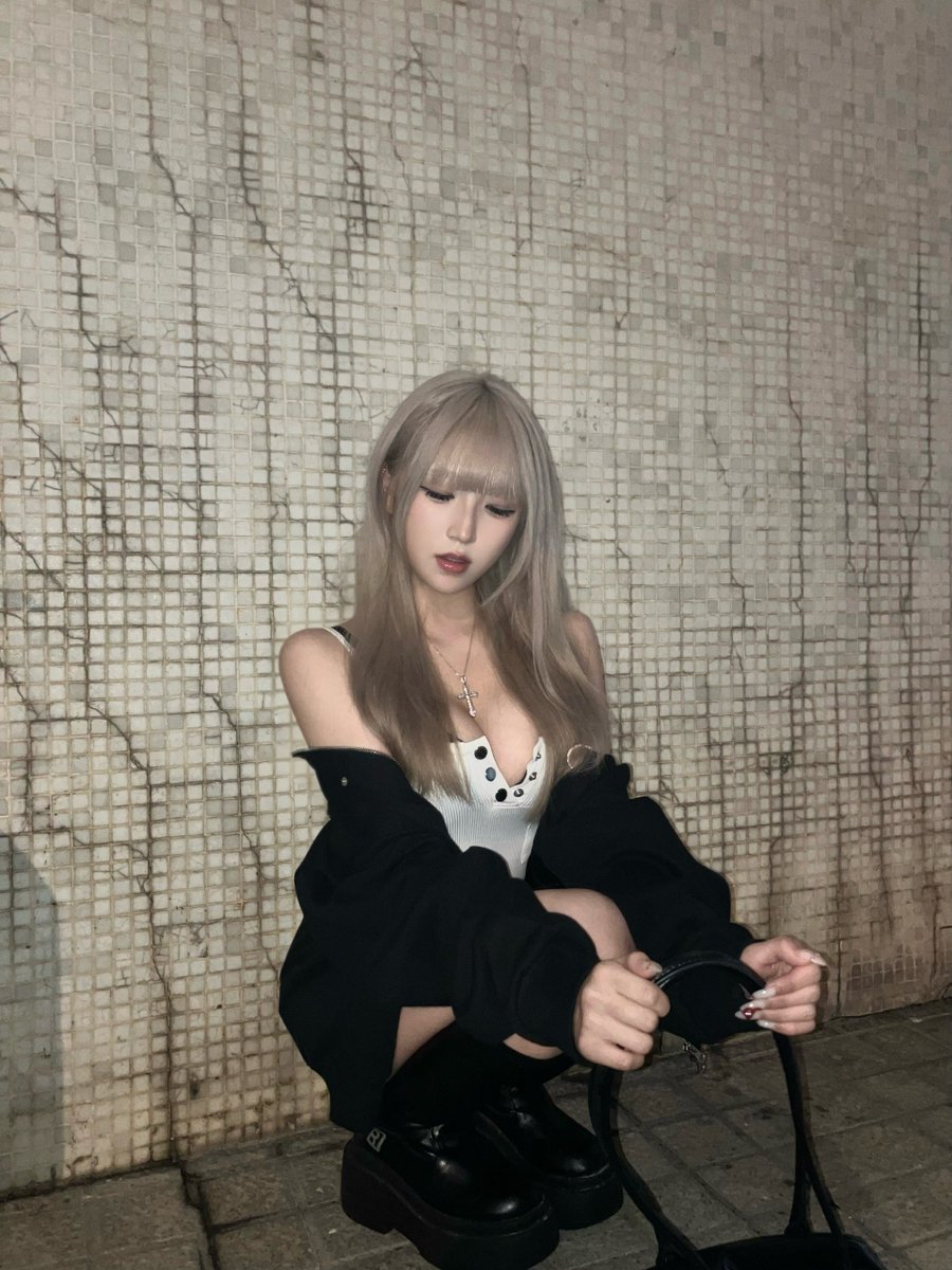 SaveforJ's tweet photo. IG: csinnlai
#意淫 #美女 #女 #香港 #HK #靚女 #打J #射屏 #素人 #精 #港女 #girl #淫 #淫娃 #淫西 #淫閪 #摟屌 #中出 #巨乳 #大波 #長腿 #淫腳 #j圖 https://t.co/E62MU1xVaK