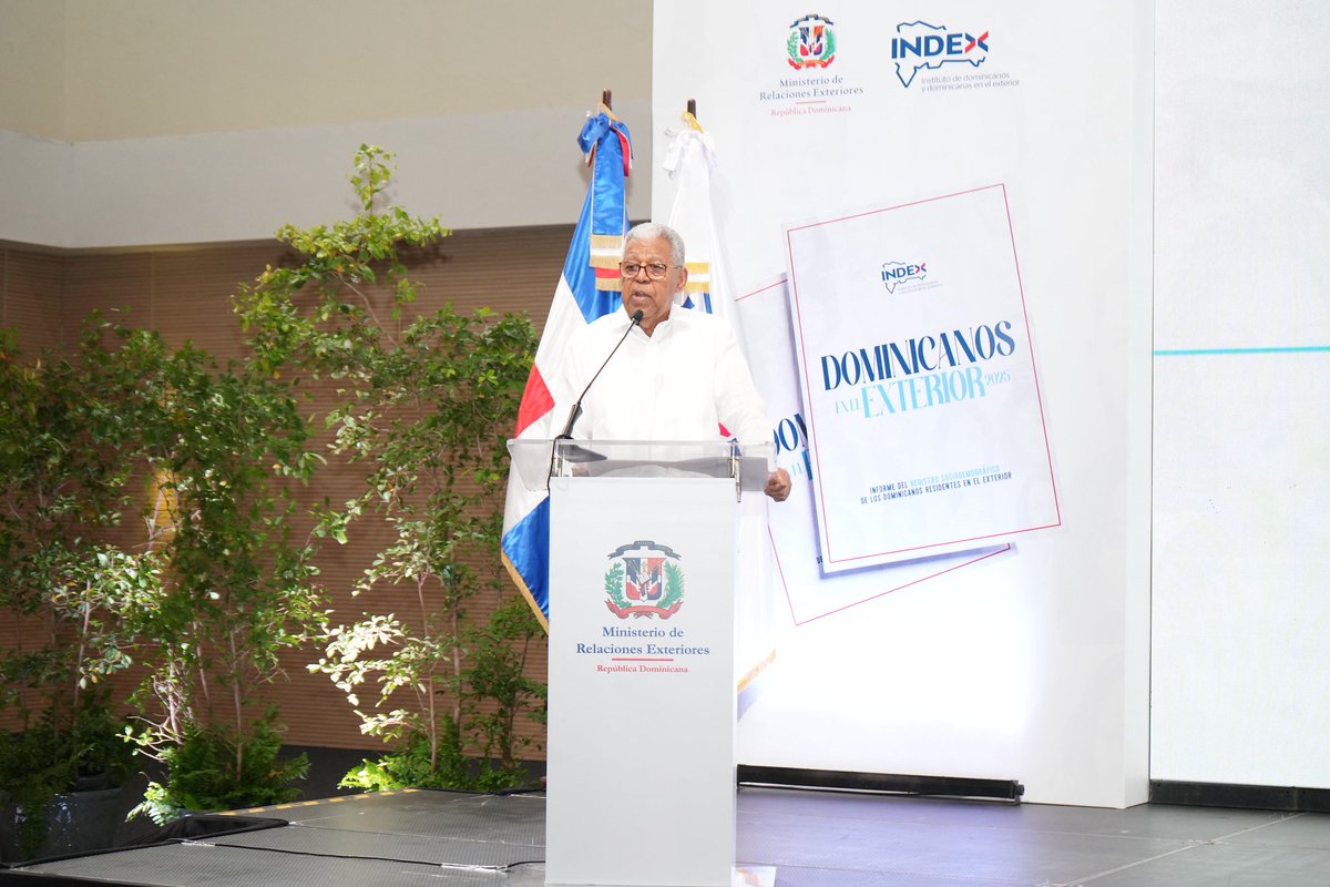 MIREXRD's tweet photo. 🗞️Nota de Prensa: 

Más de tres millones de dominicanos residen en el exterior, según quinta edición del Registro Sociodemográfico del INDEX.

📲🌐https://t.co/AW6sroBObD https://t.co/ykeaWiCEAn