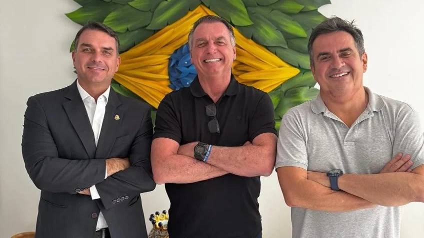 jairmearrependi's tweet photo. Grave: álbum da copa https://t.co/ECdeKHq1wj