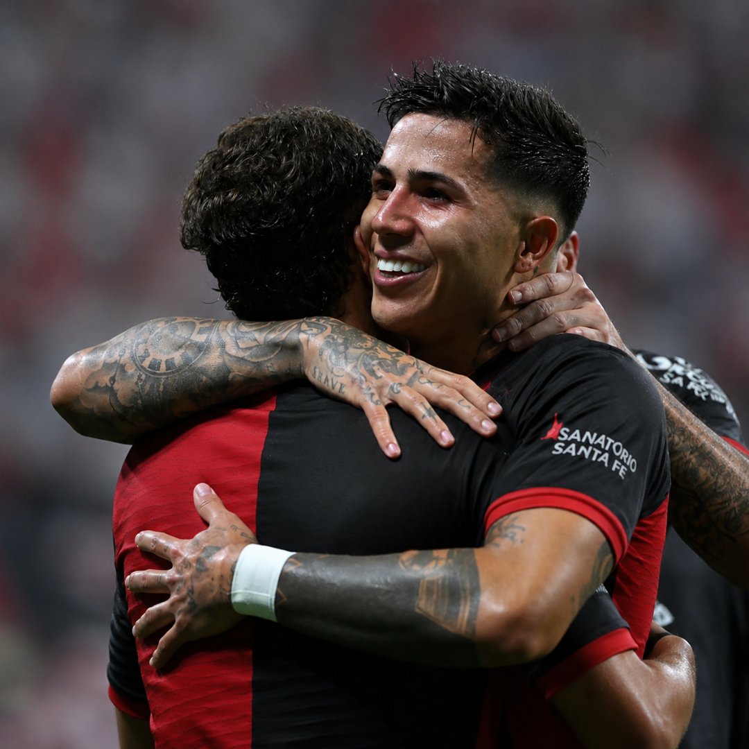 rafaelharamball's tweet photo. ADN COLÓN DE SANTA FE ❤️🖤 https://t.co/XhShDDpkBz