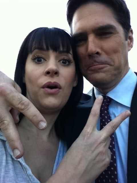 dontemilyyyyme's tweet photo. Thomas Gibson &amp; Paget Brewster being epically cute behind the scenes appreciation post 🥹

I miss them!! https://t.co/sGRnTrpDWt