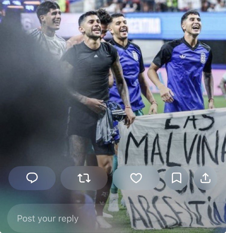 Kev_COYS_'s tweet photo. Sell the cunt, sell him tonight. If he stays with us we need to hound the cunt out. https://t.co/klJZIe9Cwk