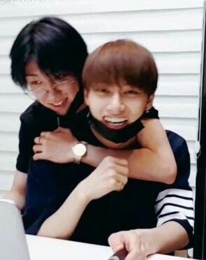 yoonjinbt's tweet photo. 一緒にいると安心できる信頼関係がここにある🐱🐸
#Junhao https://t.co/T3cqDO6aLt