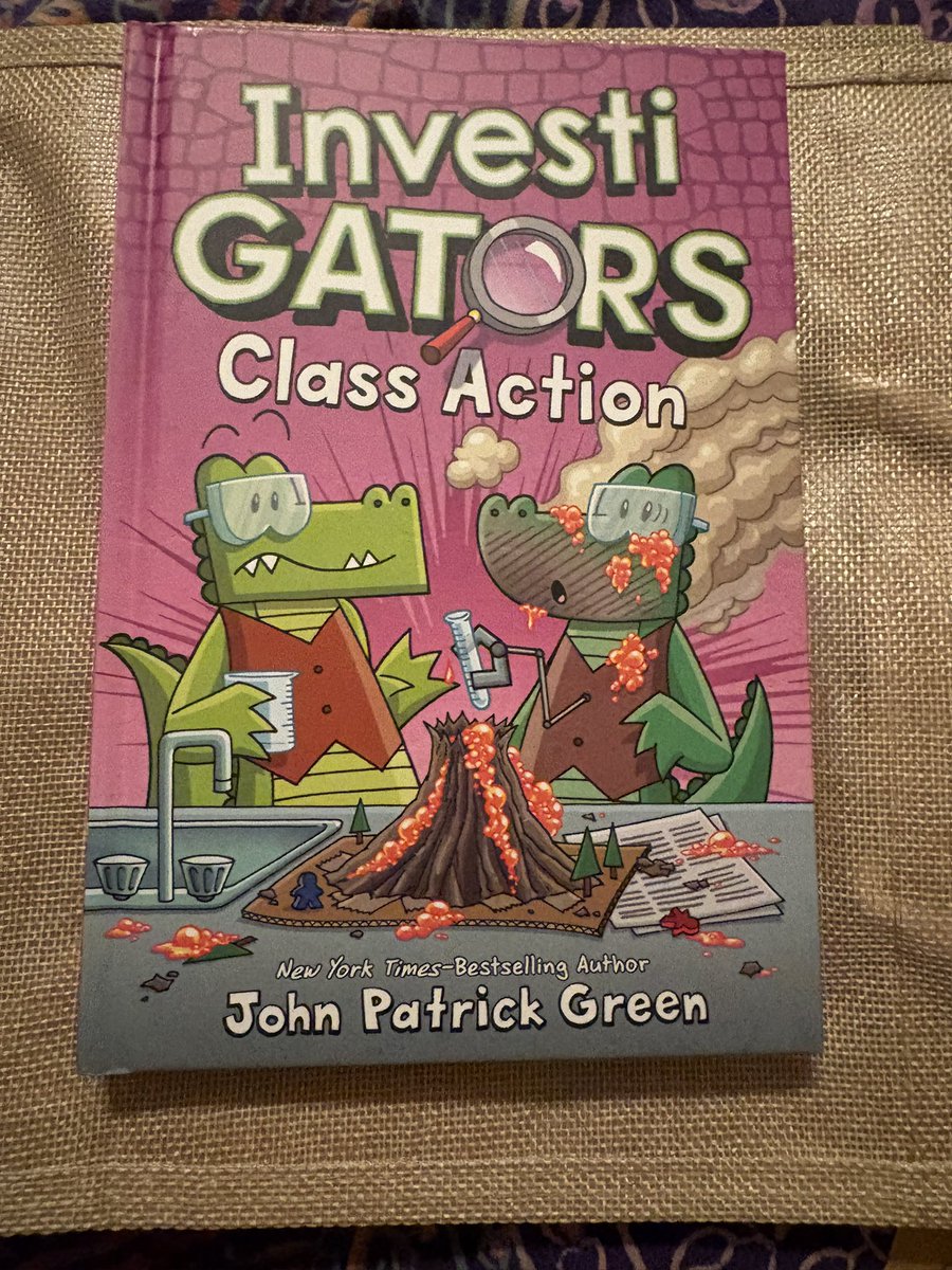 TurlsA18's tweet photo. Thank you to the kind person that sent the books! There wasn’t a note so I hope you see this. I can’t wait to put these in my 3rd grade classroom library! My goal is to inspire a love of reading in all students & this helps so much!❤️📚
#ClassroomLibrary
#3rdGrade
#clearthelist https://t.co/LWxeEvEOqv