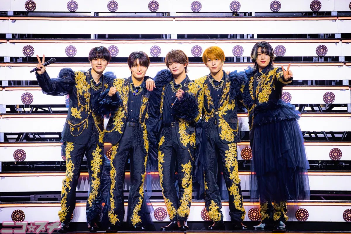 07suYuto's tweet photo. ニコプチさんも🥰
うきなすの写真よすぎる🥺
那須くん肩抱いてる♡

華麗に舞う浮所くんも美しい✨

https://t.co/eYqYIOvfjH https://t.co/KneU8x4TzP