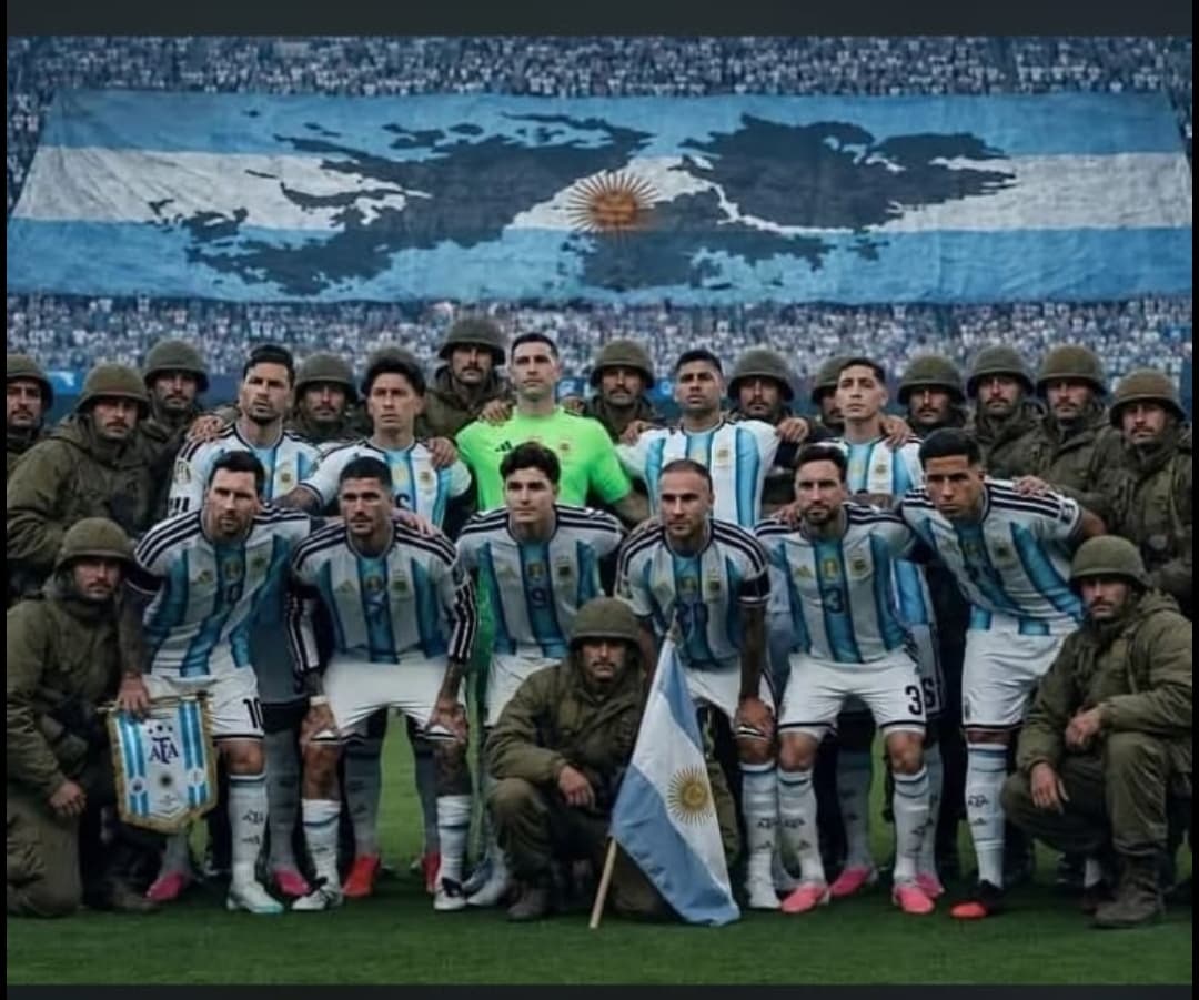 MassimoDelponee's tweet photo. @Gordon_998877 @TheSun Chupame la pij4 pirata Inglaterra LACONCHADETUMADRE https://t.co/yuqGOUZS0Y