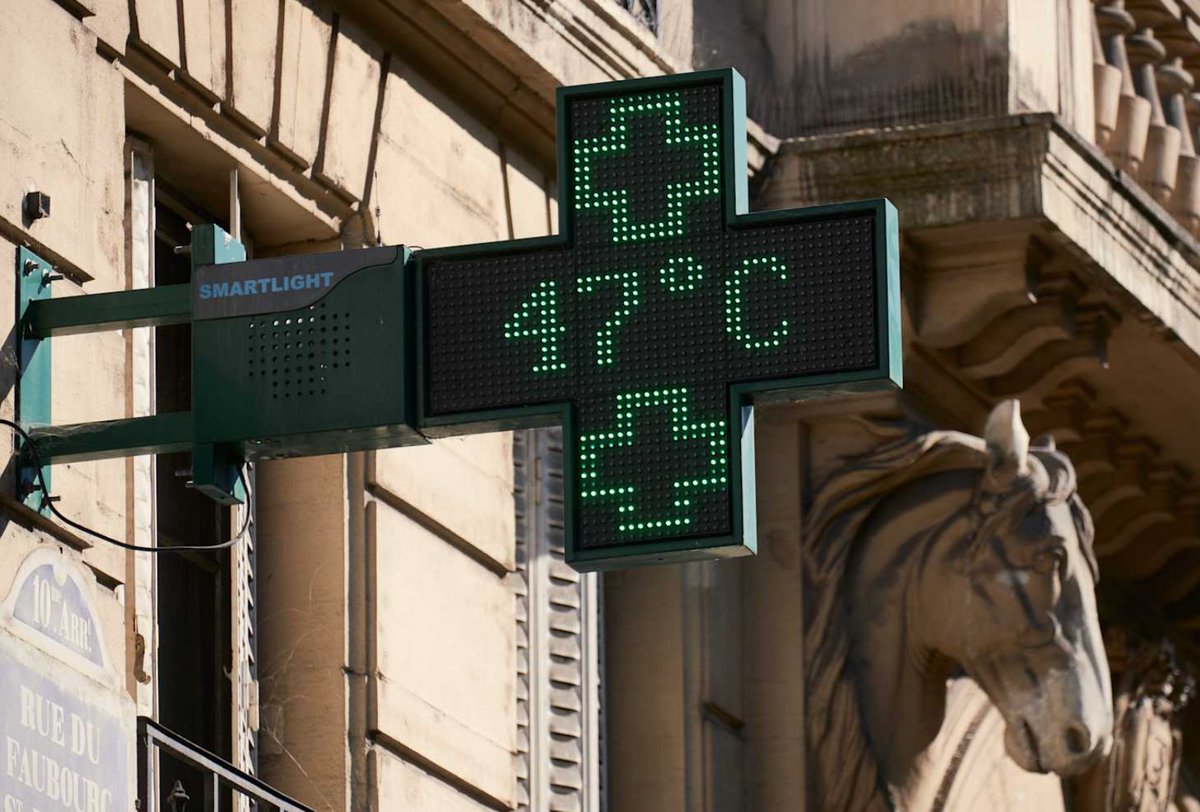 jasonplant13's tweet photo. France heatwave fades—but storms hit hard. Hail, wind, flooding… and another heatwave may arrive next week. A wild summer isn’t over yet.
https://t.co/fn3tsUI9Pc
#FranceWeather #Heatwave #StormAlert #Climate https://t.co/VCfkSmBhio