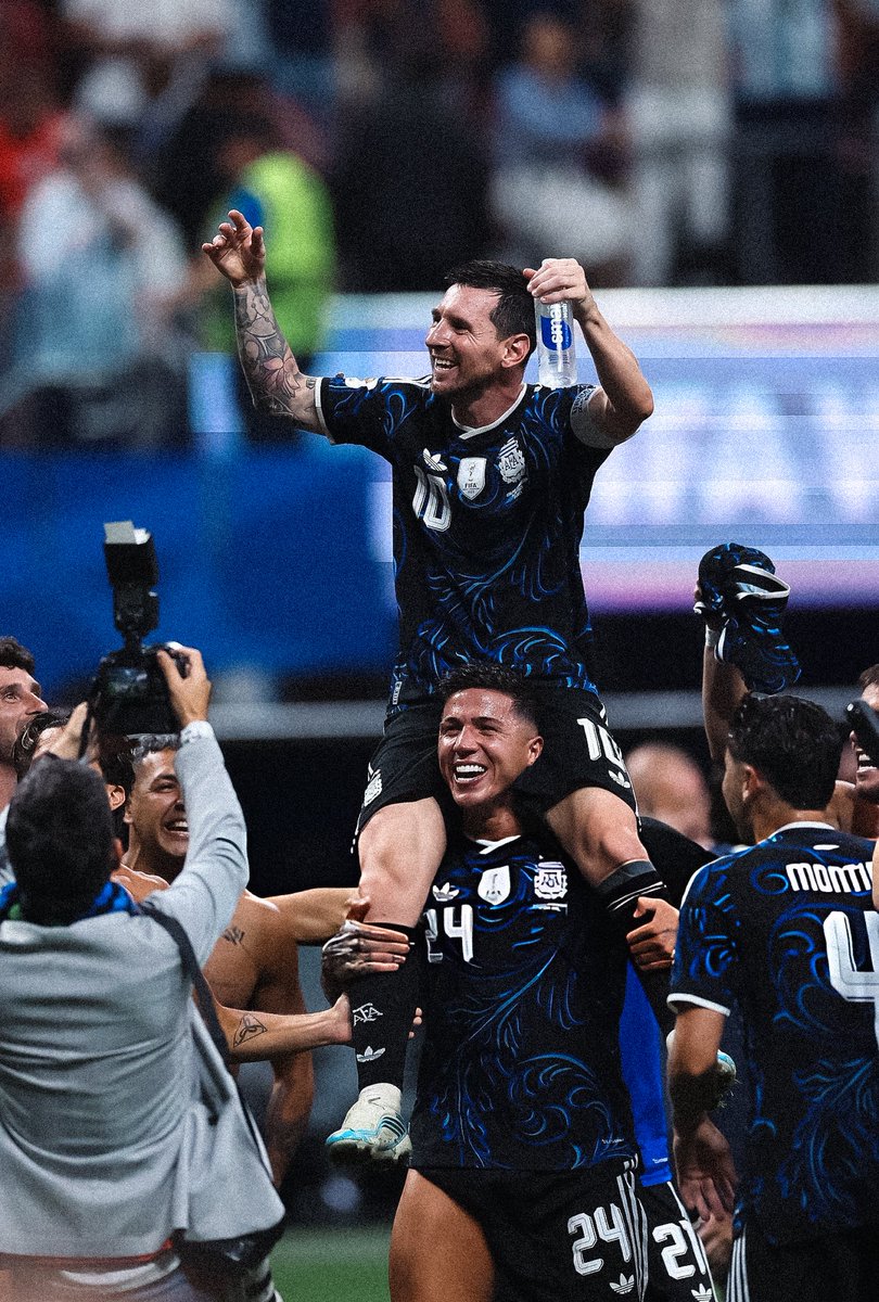 IBZBLUE's tweet photo. goat 🐐 https://t.co/kFFfboBTMY