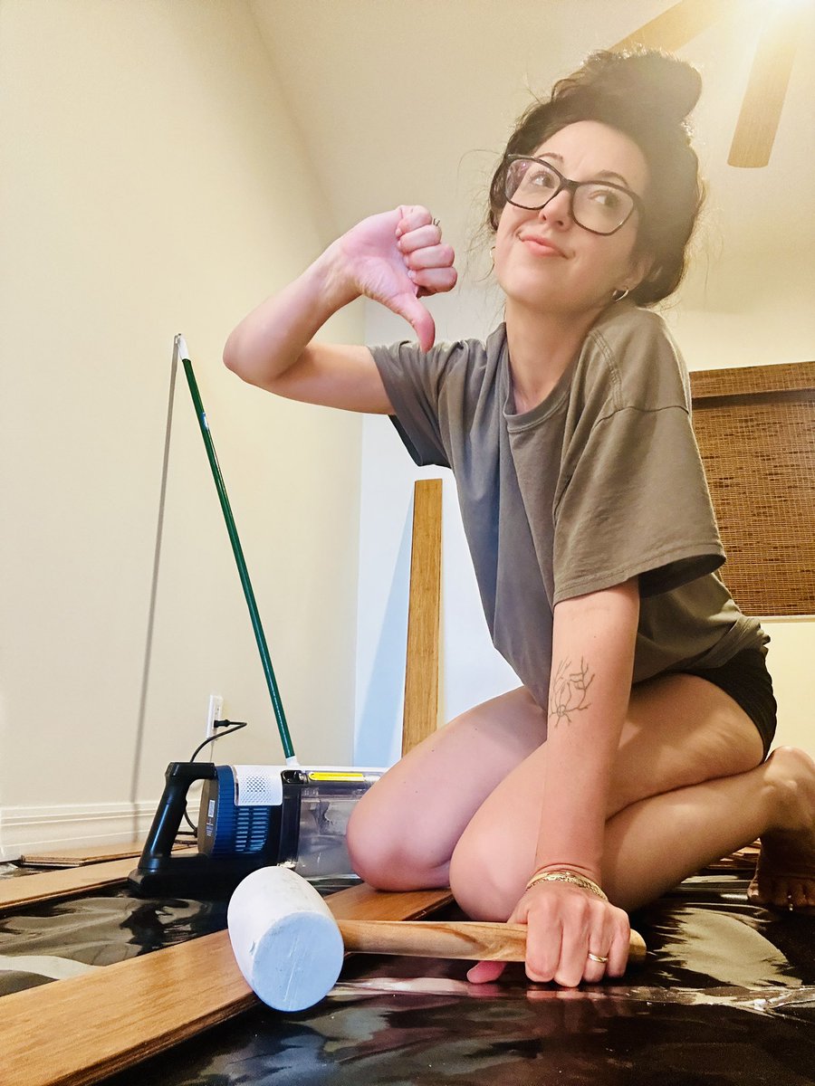 jadethebpdcoach's tweet photo. Brutally defeated by 1/8th of an inch today. Wood floors just aren’t a’wooding. 

Should admit defeat and go back to my day job but padre keeps saying he has a “game plan.” 😭

#notaquitter https://t.co/yYcpzqeSsO