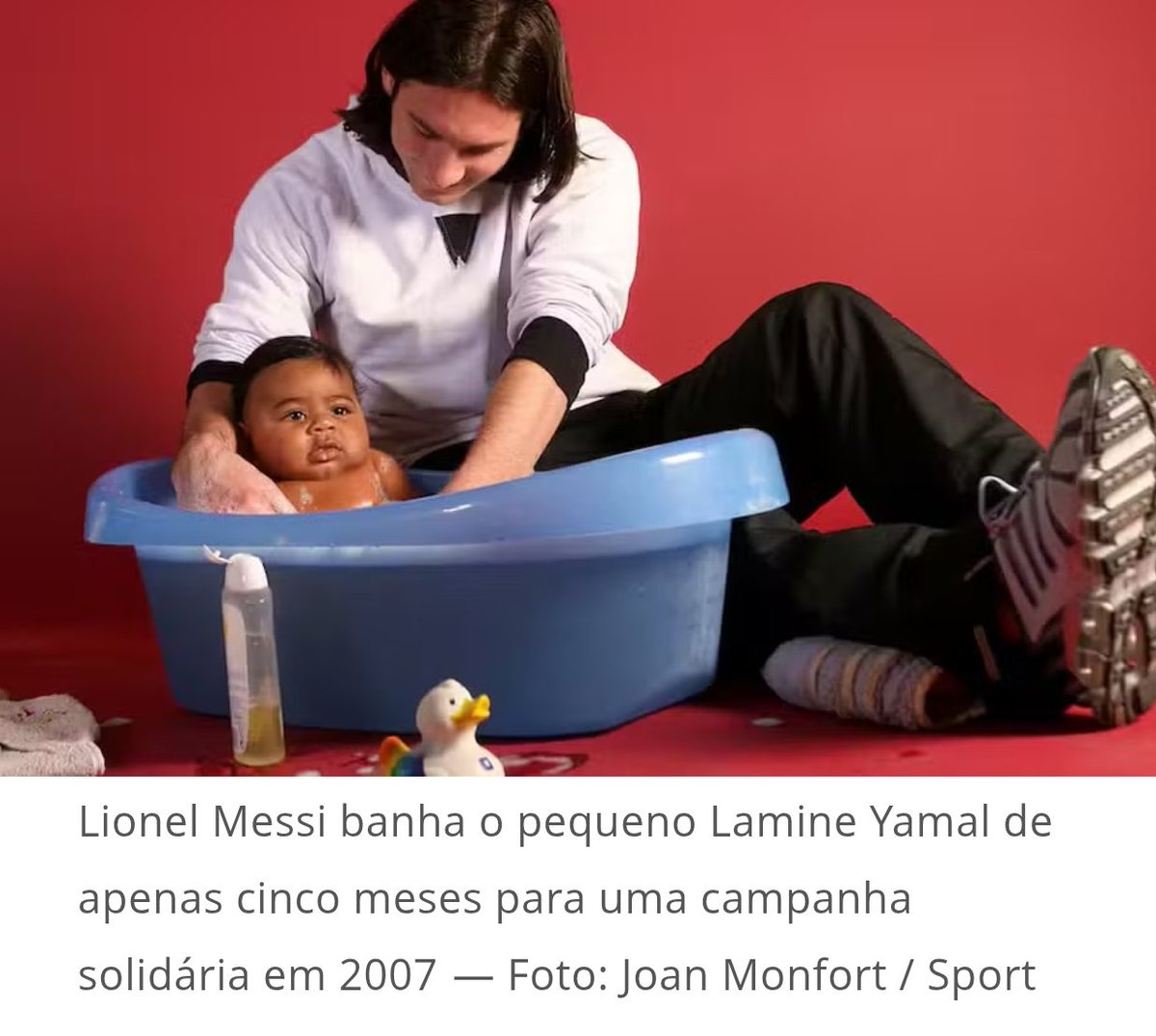 Mutuzoc's tweet photo. Messi dando banho no Yamal (foto real, não é IA)... e agora eles se encontram na final da Copa https://t.co/etfuYjZQbC