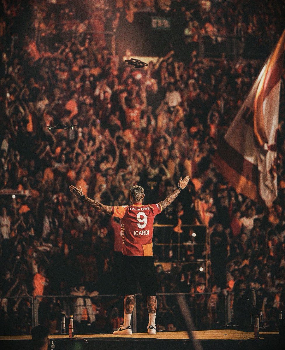 Gokhan19C's tweet photo. Biliyorum dogrusu bu ama yine de o kadar zor ki sana veda etmek.. 

Gule gule bir nesli Galatasaray’li yapan idol. 

Gule gule partiyi baslatan adam! @MauroIcardi https://t.co/P7FPhW7Ezu