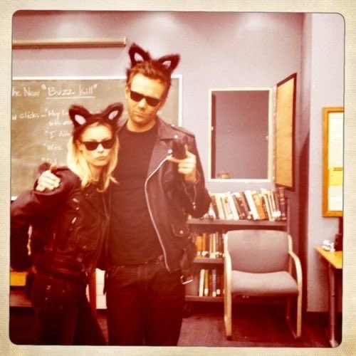 doemiralover's tweet photo. Rewatching community and I forgot (not) how much I missed my favorite bisexuals Jeff and Britta this is REAL mama y papaness https://t.co/ozcjQQQRV9