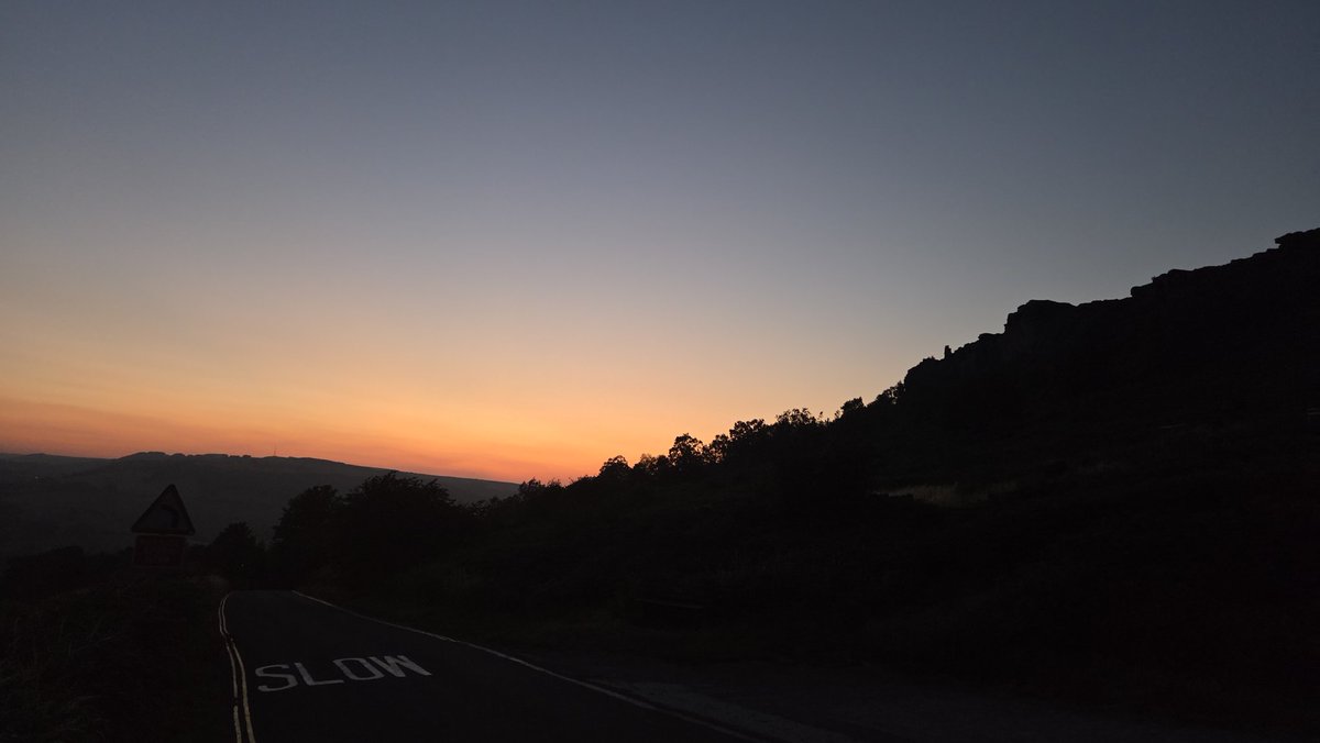 Kerry_Koala's tweet photo. Sunset kinda night https://t.co/SGdyLfTLAA