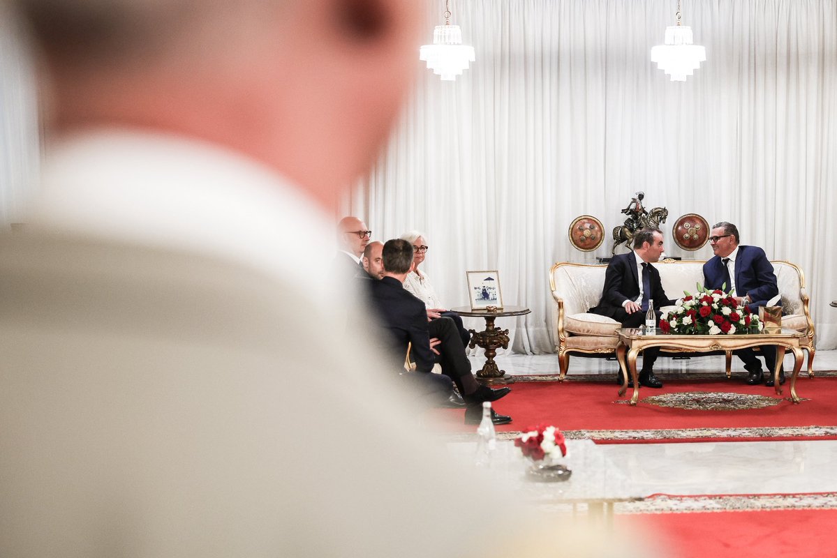 SebLecornu's tweet photo. Arrivé au Maroc pour la 15ᵉ Réunion de haut niveau franco-marocaine, la première depuis 2019.

Accueilli par mon homologue, le chef du gouvernement Aziz Akhannouch, pour cette visite importante dans la relation entre la France et le Maroc.

L’occasion d’approfondir notre coopération sur tous les sujets importants pour la relation.