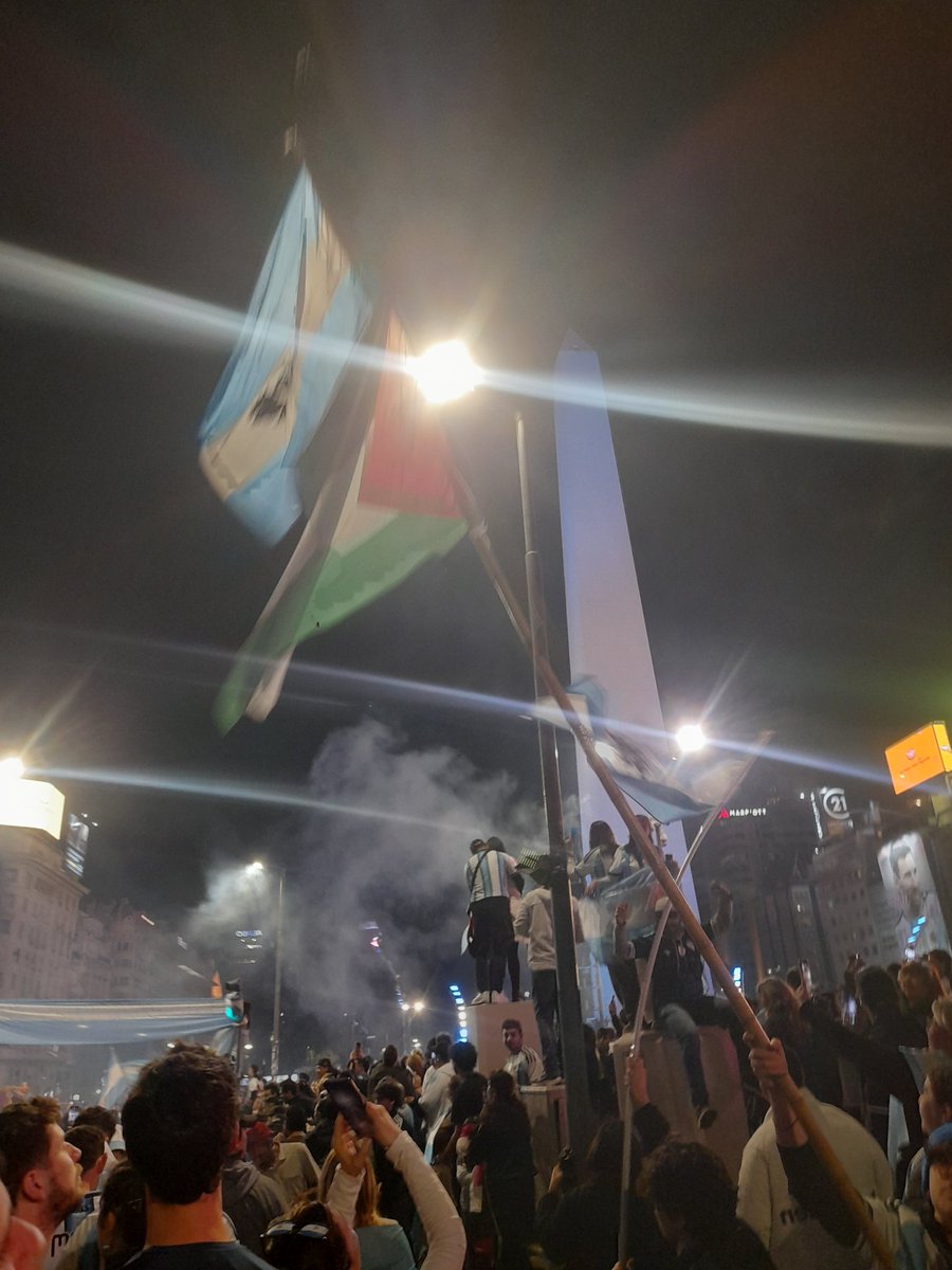 FacuLahitte's tweet photo. Y que lo lloren todos los colonialistas... https://t.co/FwZxu8Qt9w