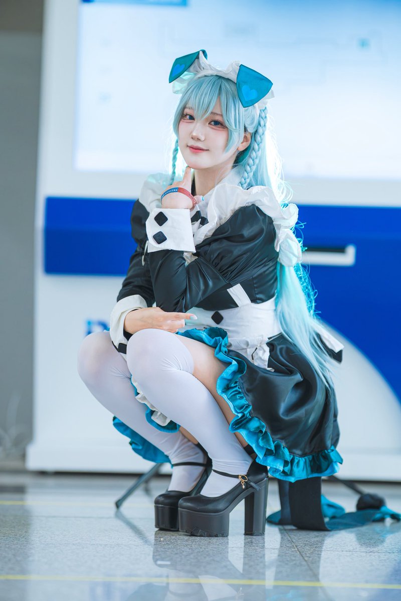 limaring912's tweet photo. 아침 이리 하기전 사진 투척🩵

#이터널리턴 #EternalReturn #cosplay #永恒轮回 #コスプレ https://t.co/e6PFNbVY86