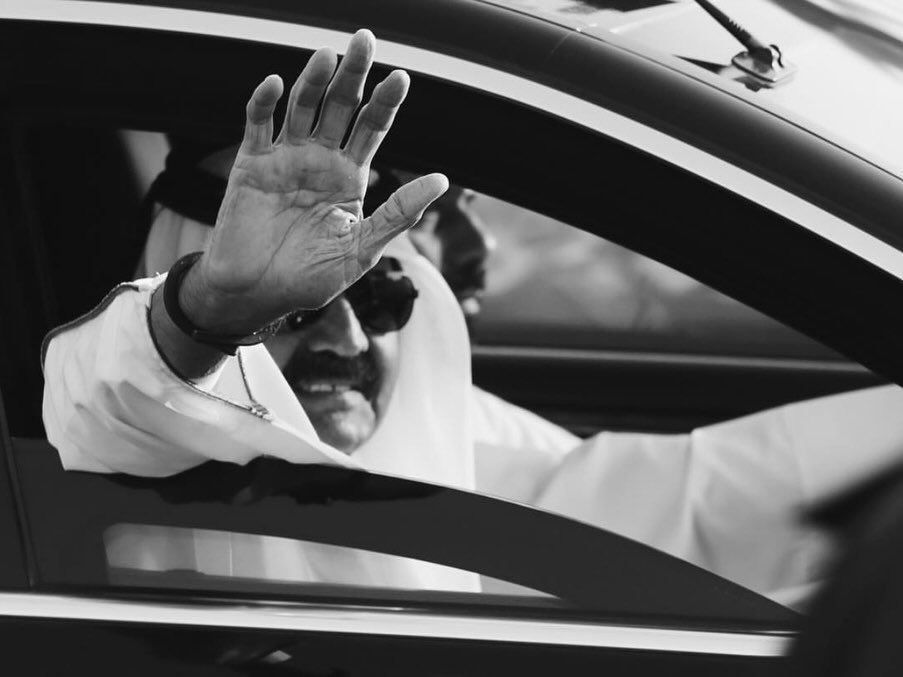 nuvfu's tweet photo. لم يكن الخبر عابرًا، بل كان وجعًا سكن القلوب. رحل أميرٌ أحبّه شعبه، فخلّف فراغًا لا يملؤه إلا الدعاء وطيب الذكر.

فقدُ الأمير الوالد الشيخ حمد ليس فقدَ شخصٍ فحسب، بل فقدُ رمزٍ من رموز الوطن، وقائدٍ ارتبط اسمه بالعزة والنهضة والوفاء. اليوم نشعر أن شيئًا من ملامح الأيام قد تغيّر، وأن الحزن يجمعنا جميعًا.

نسأل الله أن يرحمه رحمةً واسعة، وأن يغفر له، ويسكنه فسيح جناته، وأن يجزيه عن قطر وأهلها خير الجزاء. سيبقى أثره خالدًا، وسيرته الطيبة محفورةً في القلوب، ولن تنساه الأجيال.

إنا لله وإنا إليه راجعون.