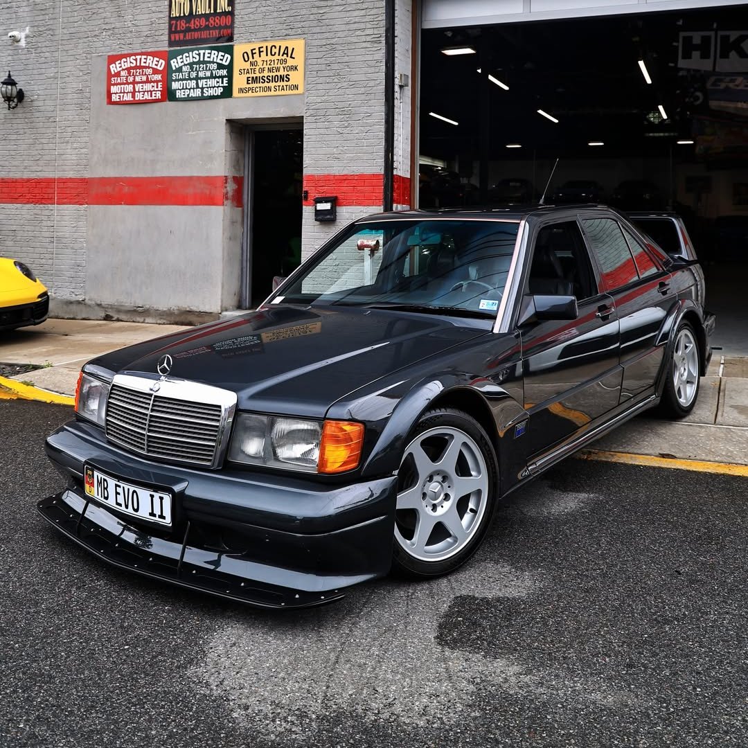 PistolCult's tweet photo. Mercedes-Benz 190E Evo II 🖤 https://t.co/azEG4c8Fzc