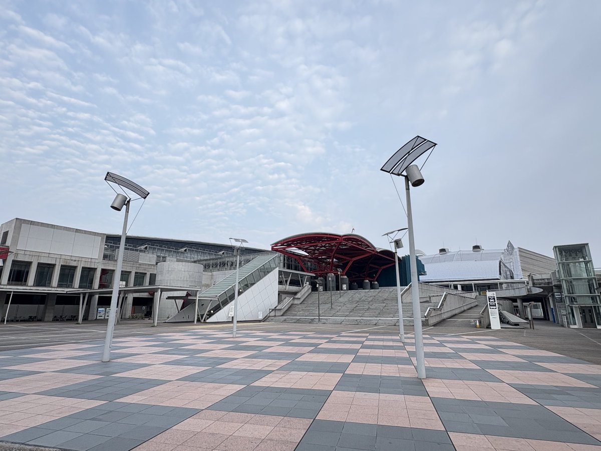 total_rabbits's tweet photo. あばよ！幕張！
祭囃子のその後早朝5時のメッセを添えて https://t.co/FNDk68eNEF