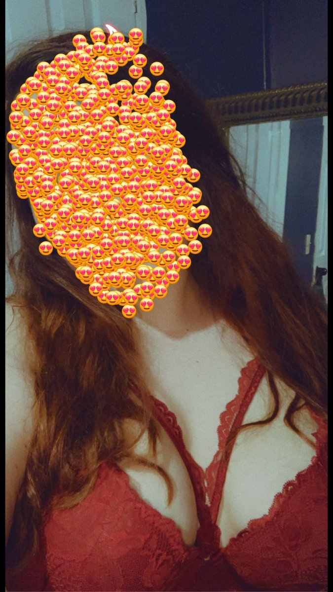 DLuxeGoddess's tweet photo. I miss my long hair and this bra. Look at the profile to see more #spicy #plussize #whiteandblue https://t.co/cwgyCYHOhD