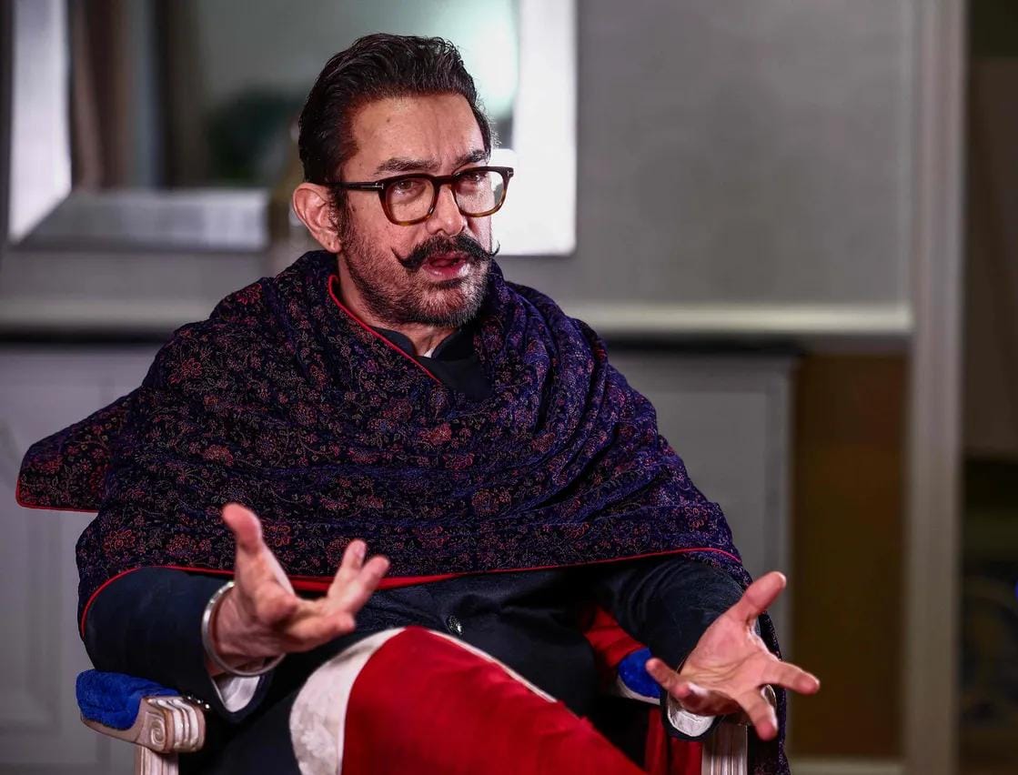 NewsAlgebraIND's tweet photo. 🚨 Aamir Khan replies on the allegations of Love Jihad -

"My 3rd wife Gauri is not a Hindu. She is a Christian.

Neither Gauri, Kiran nor Reena converted their religion.

Both my sisters are married to Hindus; my daughter is also married to a Hindu. My cousin Mansoor is married to a Christian.

My family is an inclusive family. Life is getting more comical as time passes"